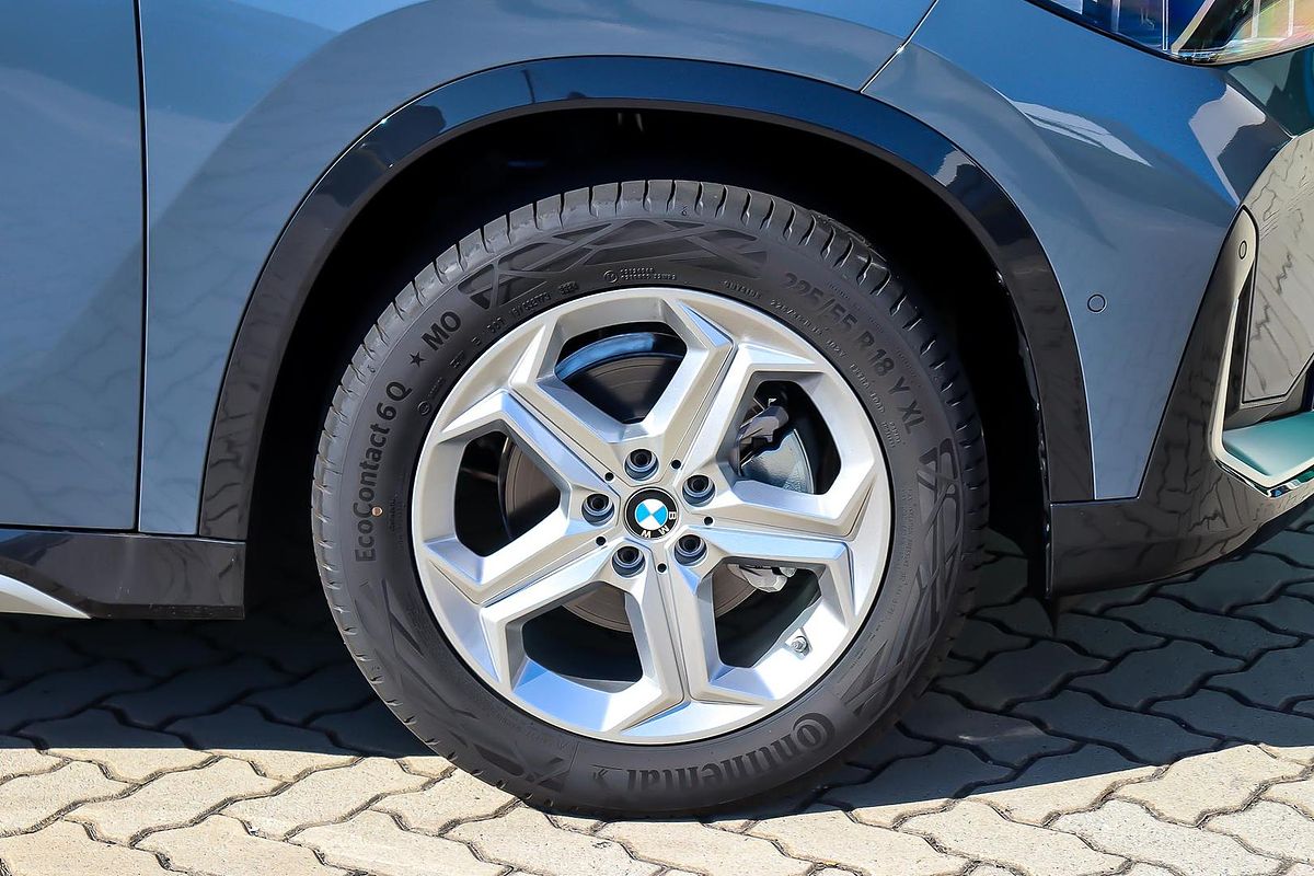 2024 BMW X1 sDrive18i U11