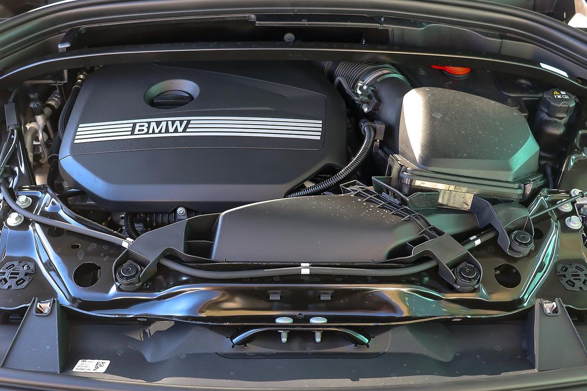 2024 BMW X1 sDrive18i U11
