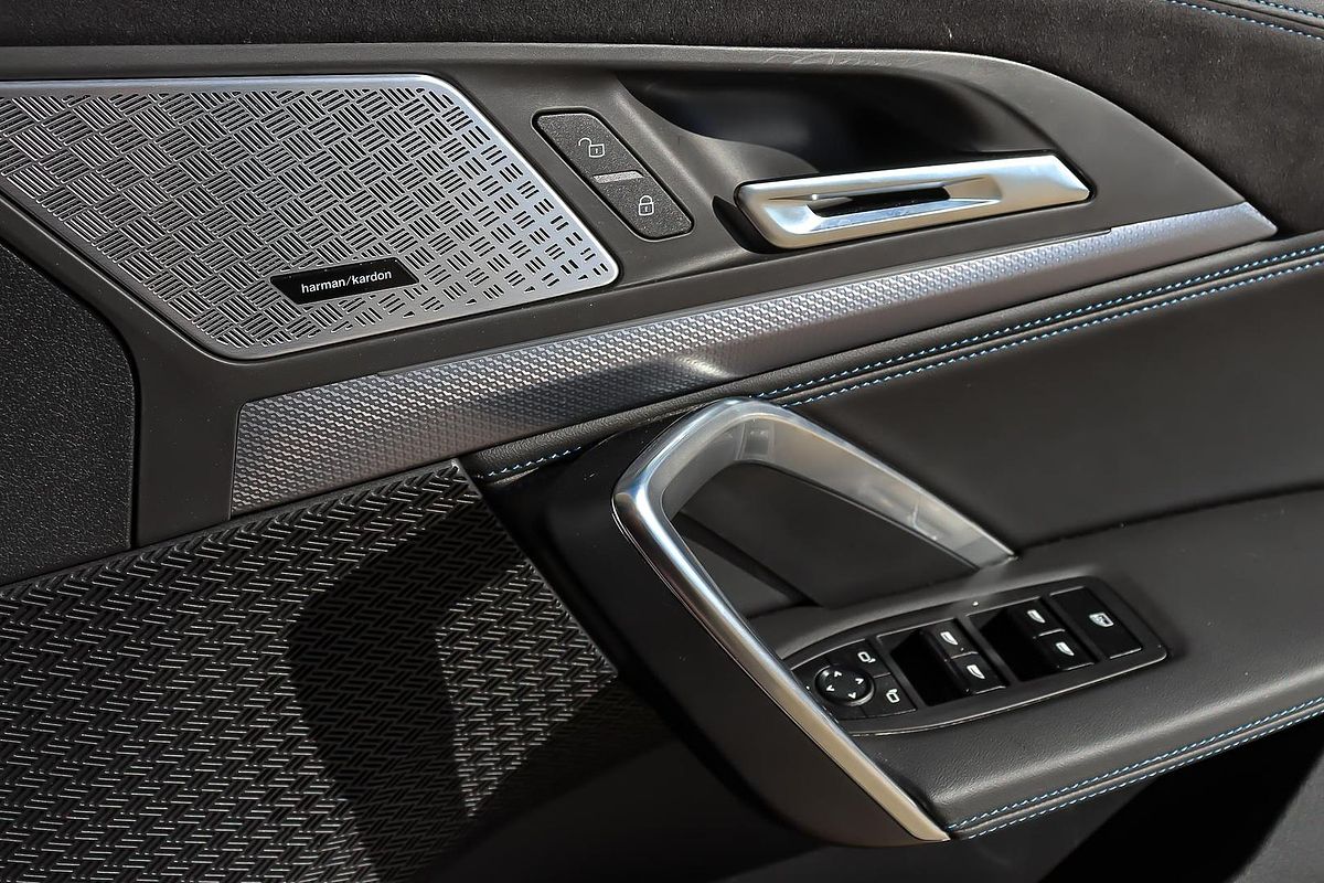2024 BMW iX2 eDrive20 M Sport U10