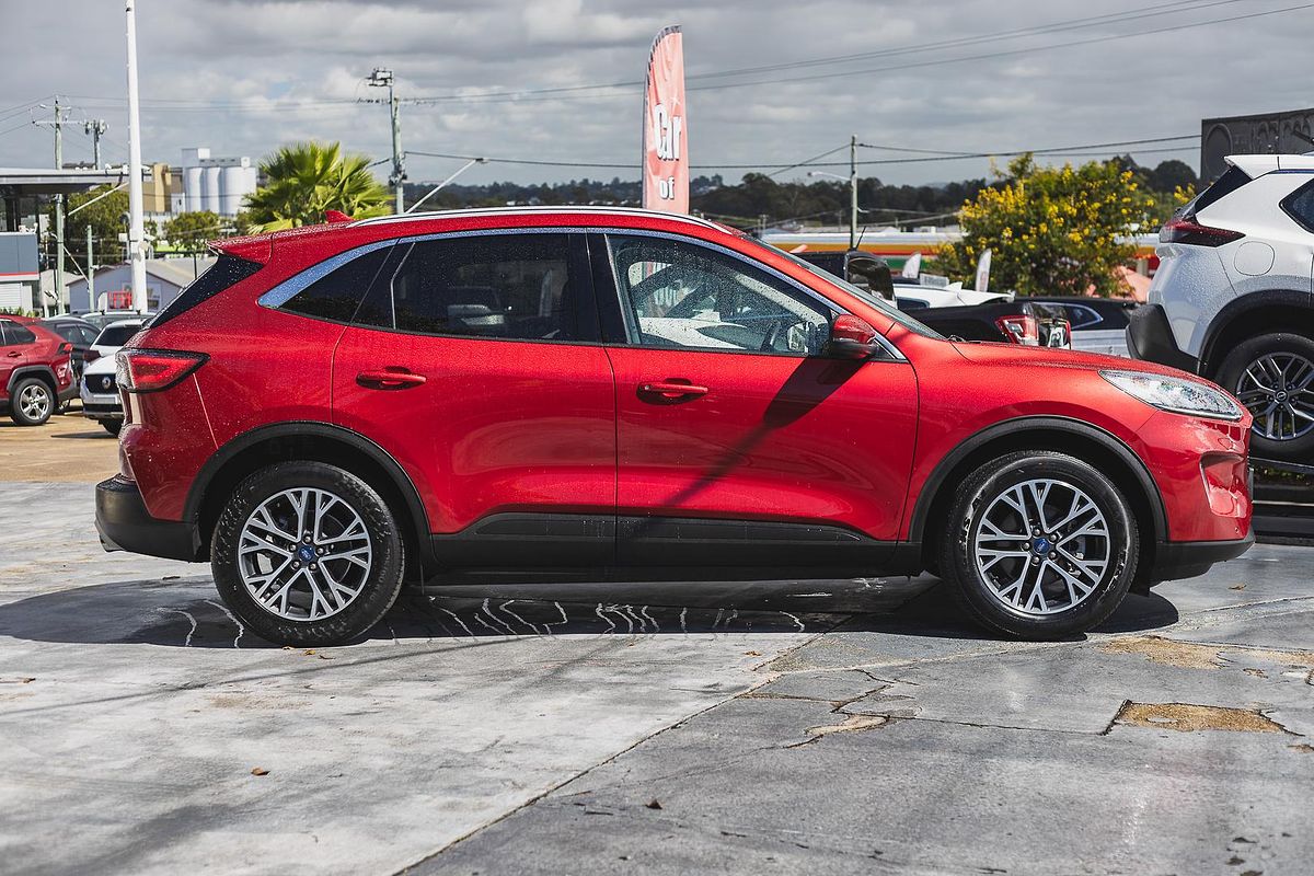 2020 Ford Escape ZH