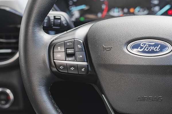 2020 Ford Escape ZH