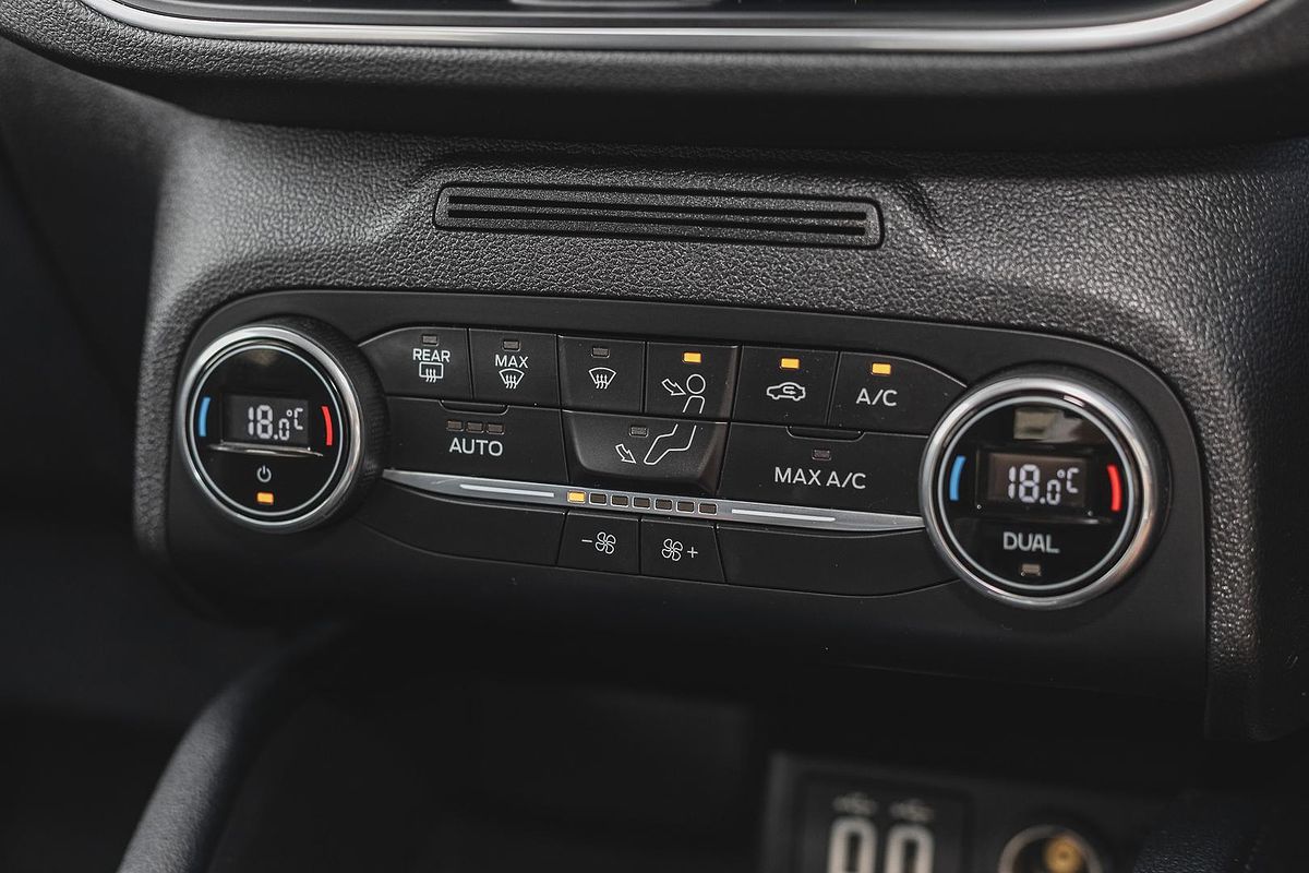 2020 Ford Escape ZH