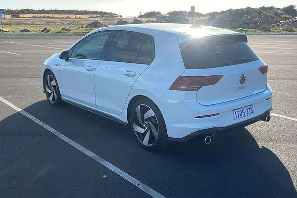 2022 Volkswagen Golf GTI 8