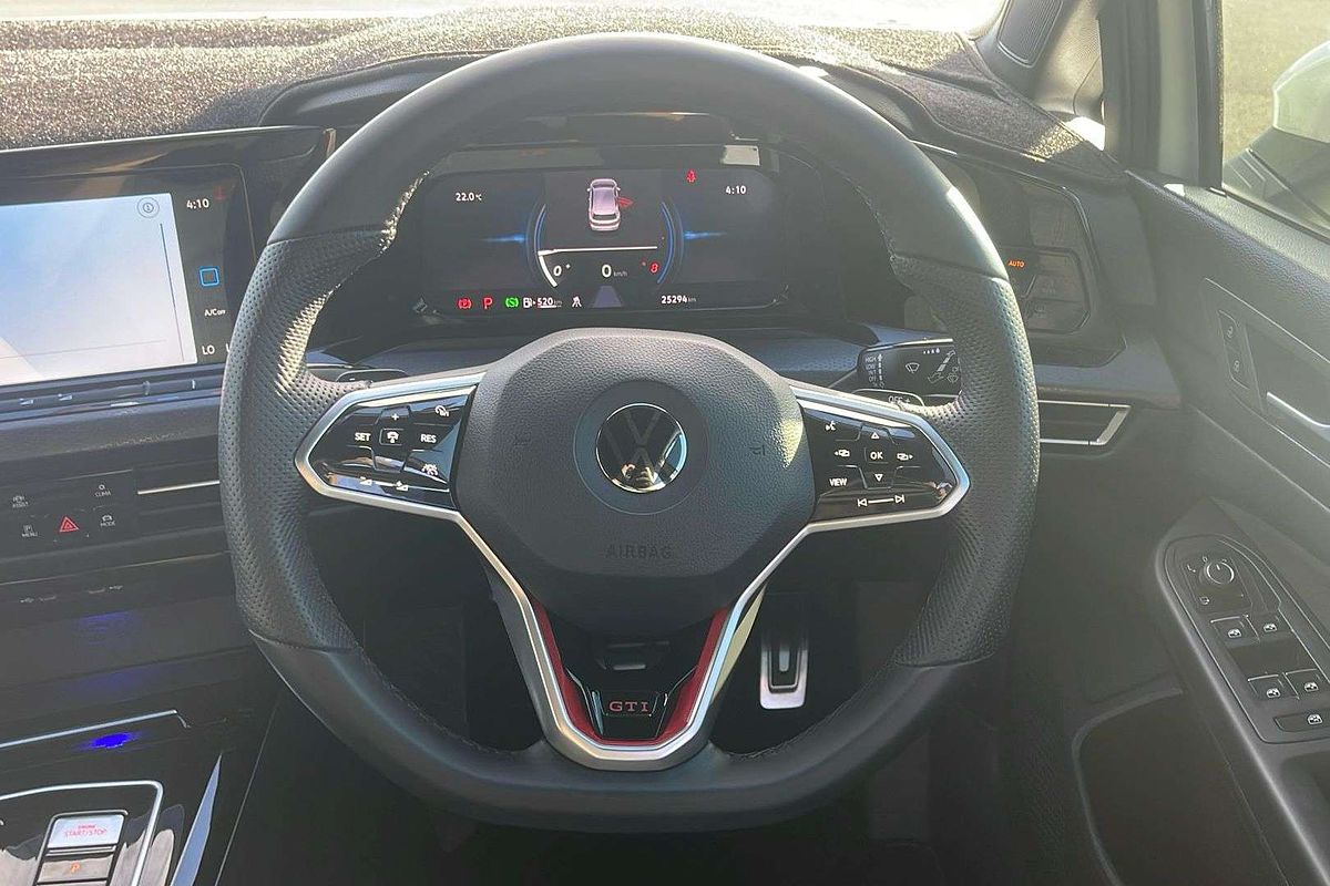 2022 Volkswagen Golf GTI 8
