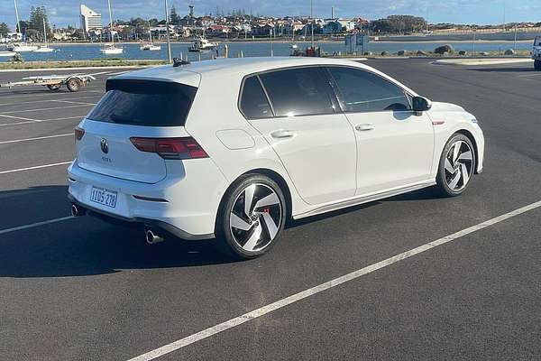 2022 Volkswagen Golf GTI 8