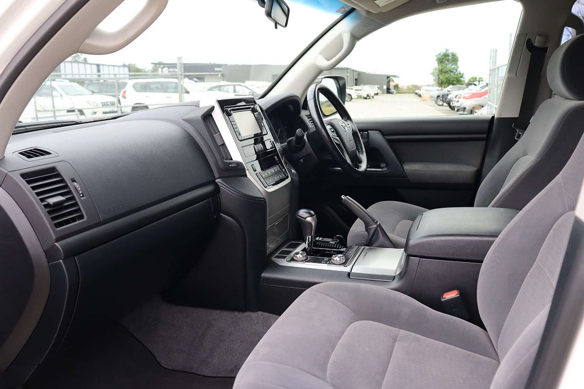 2019 Toyota Landcruiser GXL URJ202R