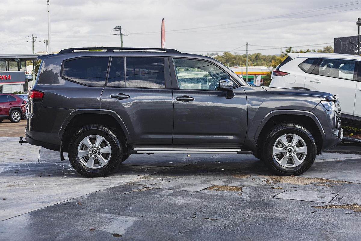 2022 Toyota Landcruiser GXL FJA300R