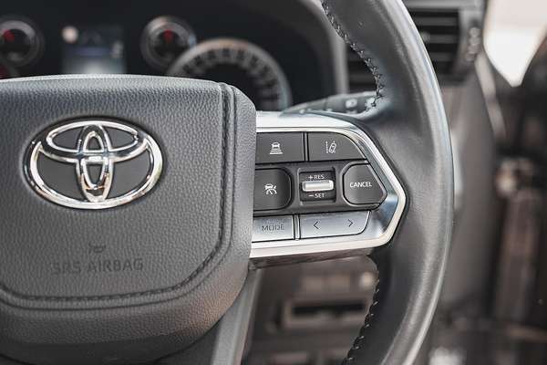 2022 Toyota Landcruiser GXL FJA300R