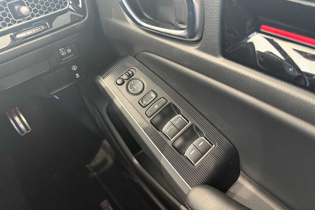 2022 Honda Civic VTi LX 11th Gen