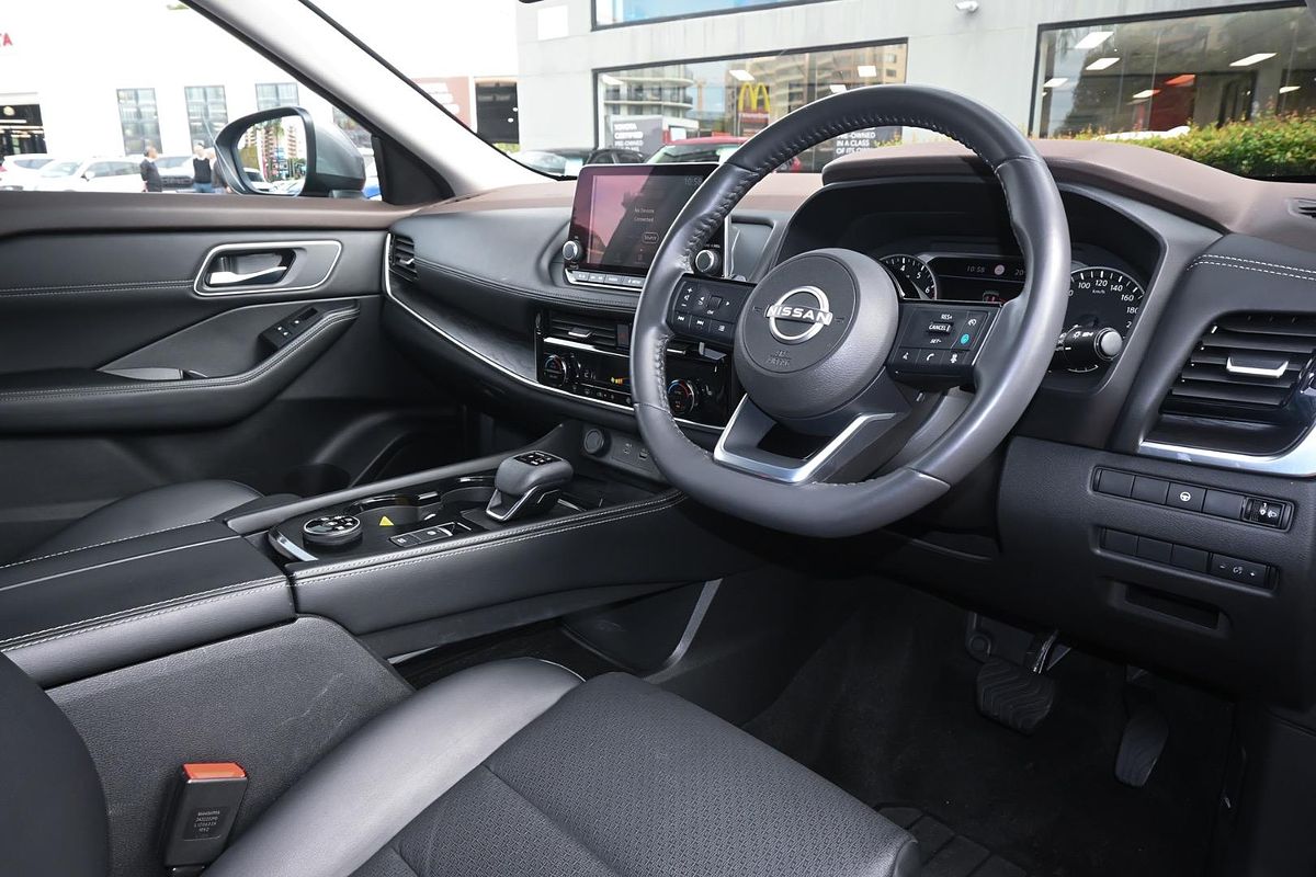 2023 Nissan X-TRAIL ST-L T33