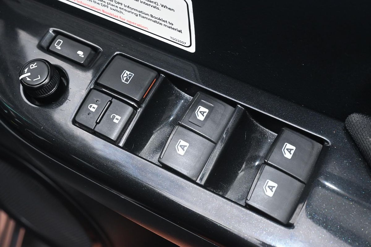 2020 Toyota Hilux SR5 GUN126R 4X4