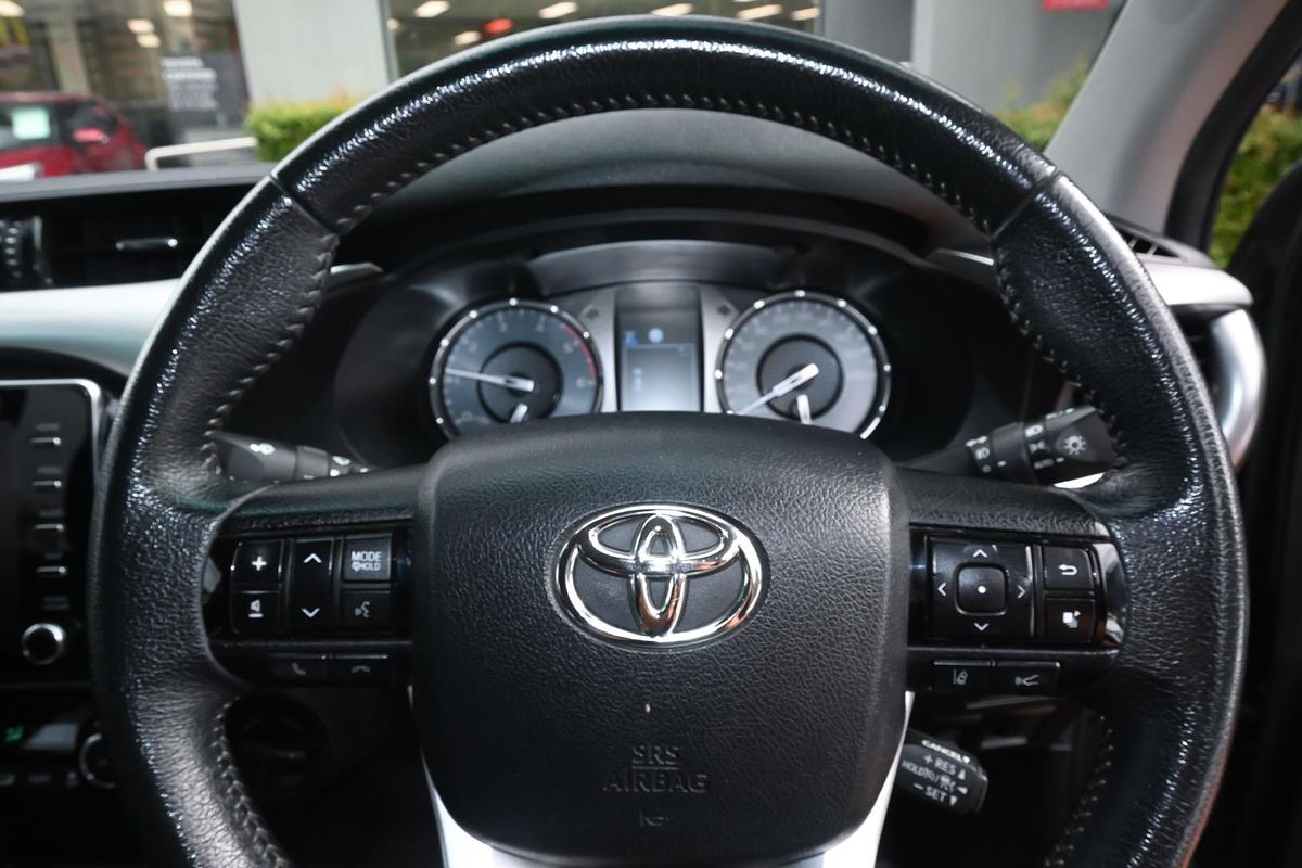 2020 Toyota Hilux SR5 GUN126R 4X4