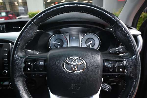 2020 Toyota Hilux SR5 GUN126R 4X4