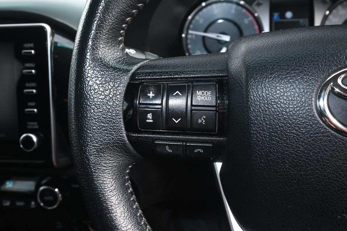 2020 Toyota Hilux SR5 GUN126R 4X4