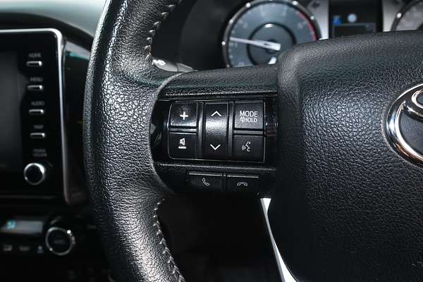 2020 Toyota Hilux SR5 GUN126R 4X4