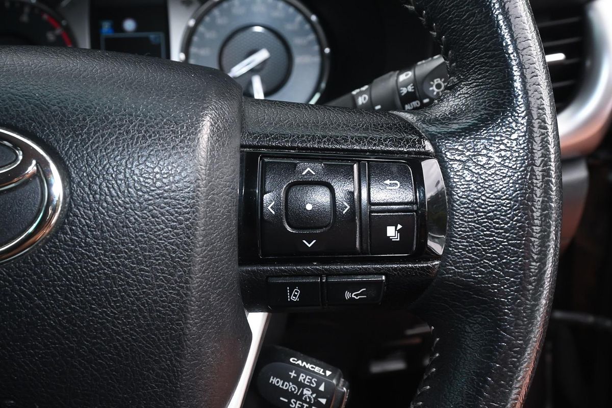 2020 Toyota Hilux SR5 GUN126R 4X4