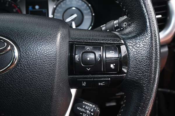 2020 Toyota Hilux SR5 GUN126R 4X4