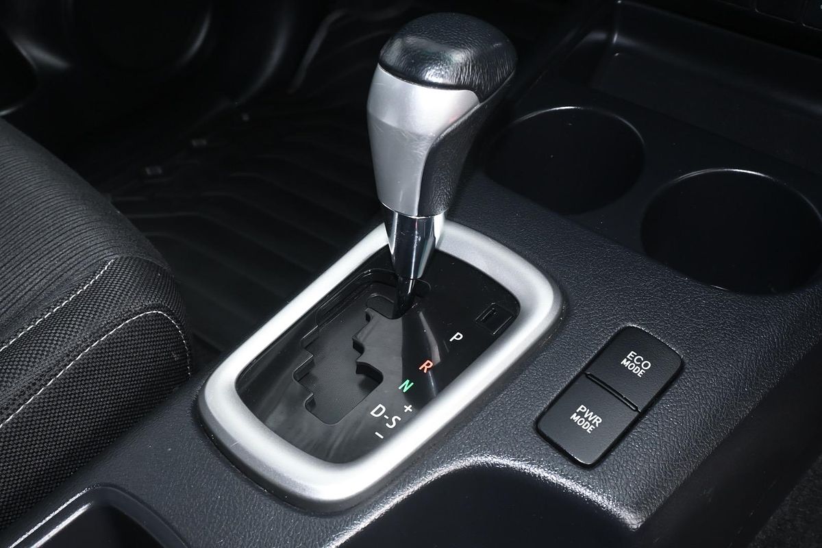 2020 Toyota Hilux SR5 GUN126R 4X4