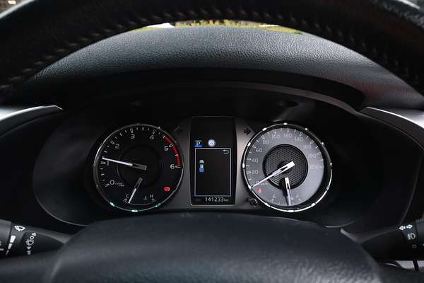 2020 Toyota Hilux SR5 GUN126R 4X4