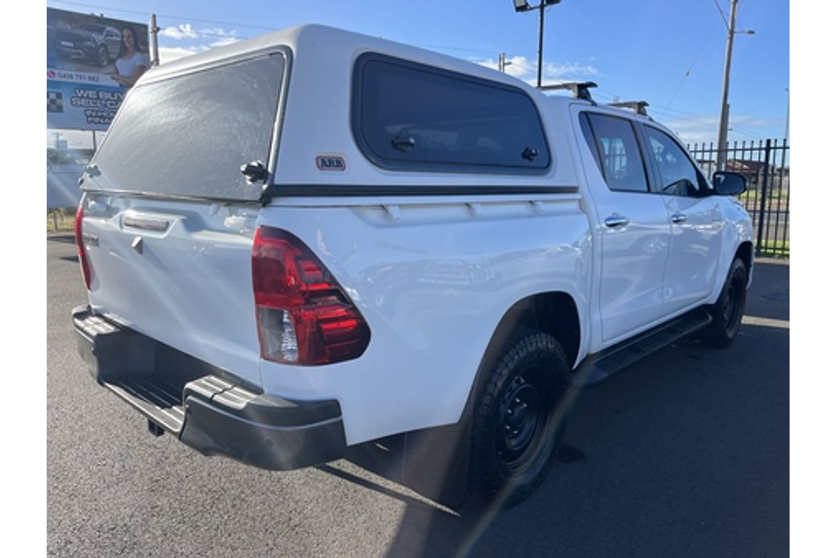 2017 Toyota Hilux SR GUN126R 4X4