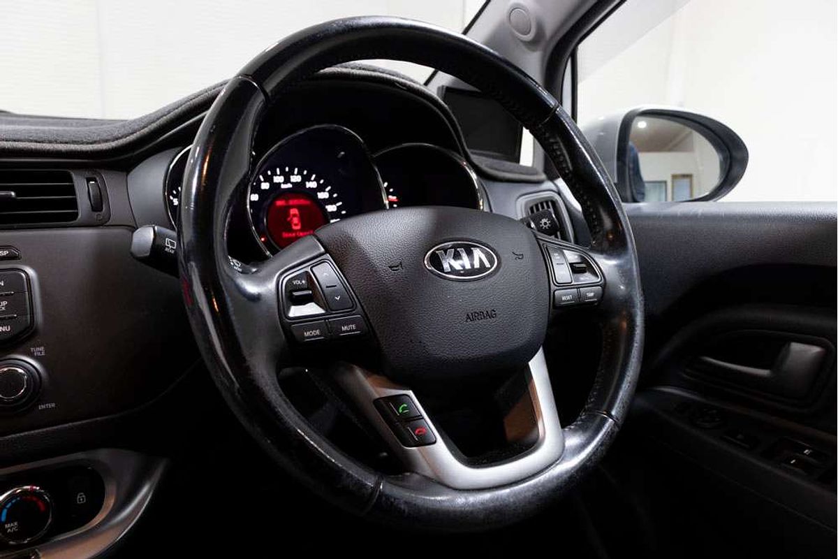 2014 Kia RIO Si 6 SP AUTOMATIC 5D HATCHBACK 4CYL 