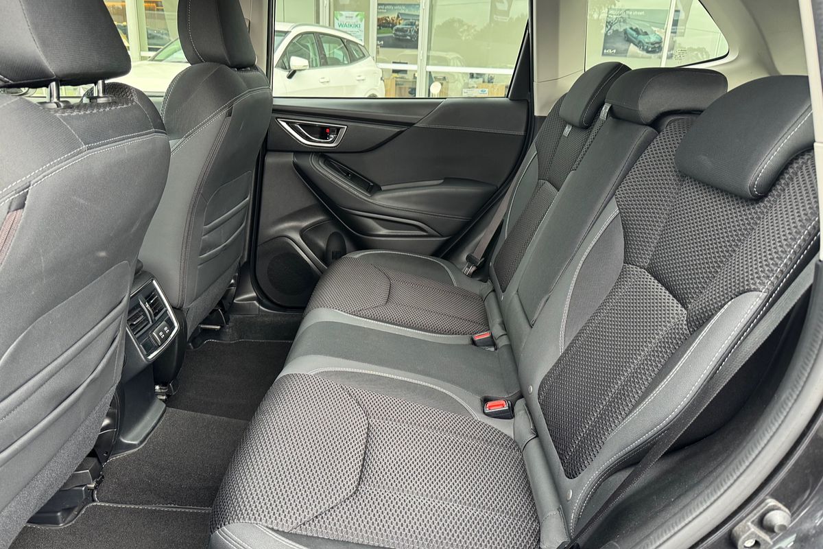 2019 Subaru Forester 2.5i Premium S5