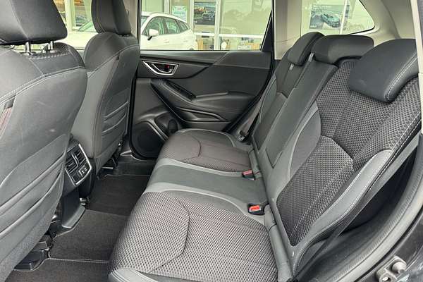 2019 Subaru Forester 2.5i Premium S5