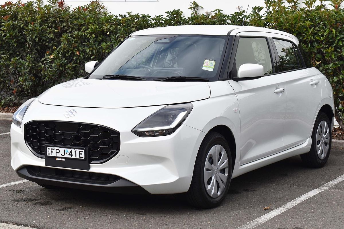 2024 Suzuki Swift Hybrid UZ