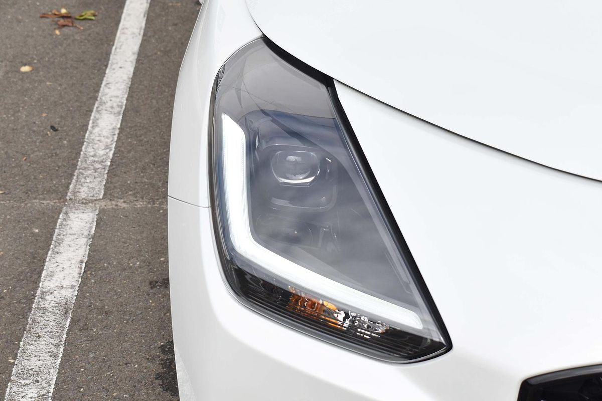 2024 Suzuki Swift Hybrid UZ