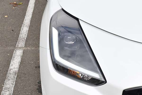2024 Suzuki Swift Hybrid UZ