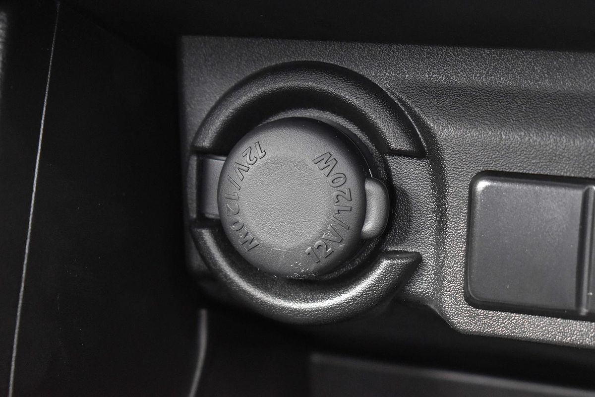 2024 Suzuki Swift Hybrid UZ