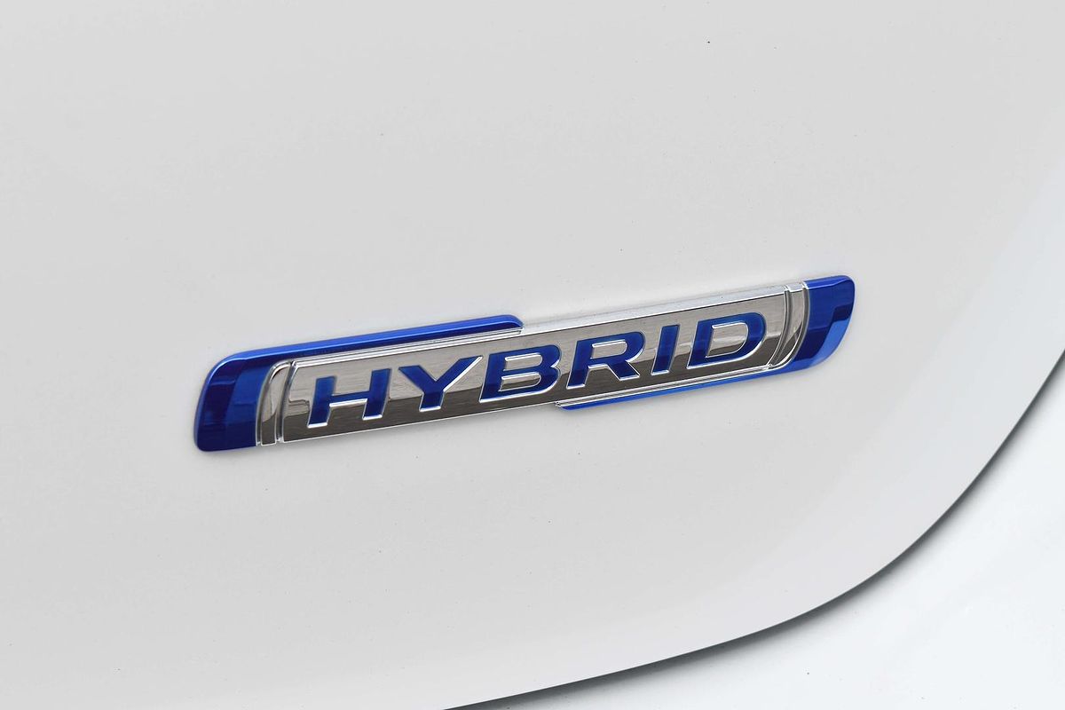 2024 Suzuki Swift Hybrid UZ