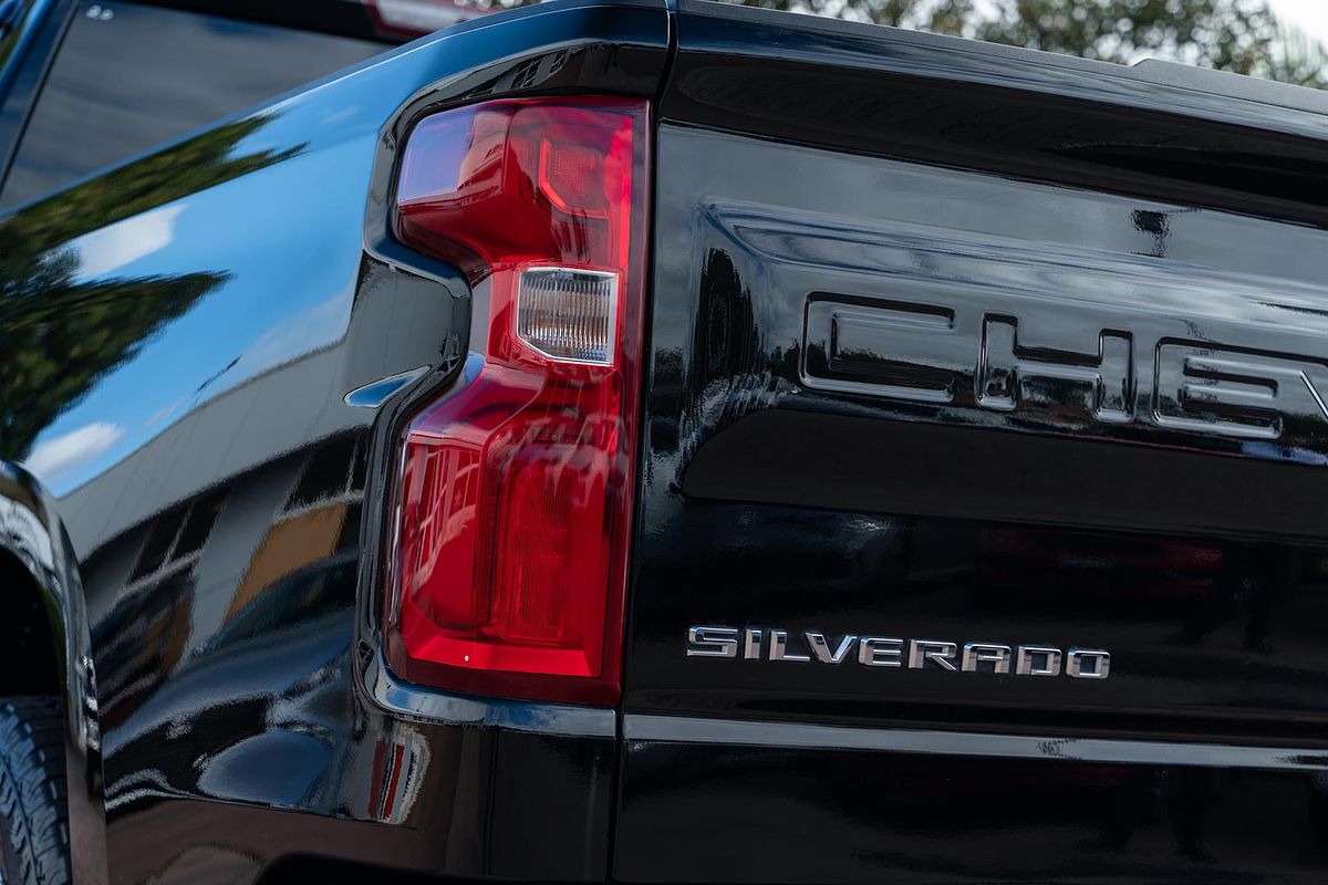 2023 Chevrolet Silverado 1500 LTZ Premium W/Tech Pack T1 4X4