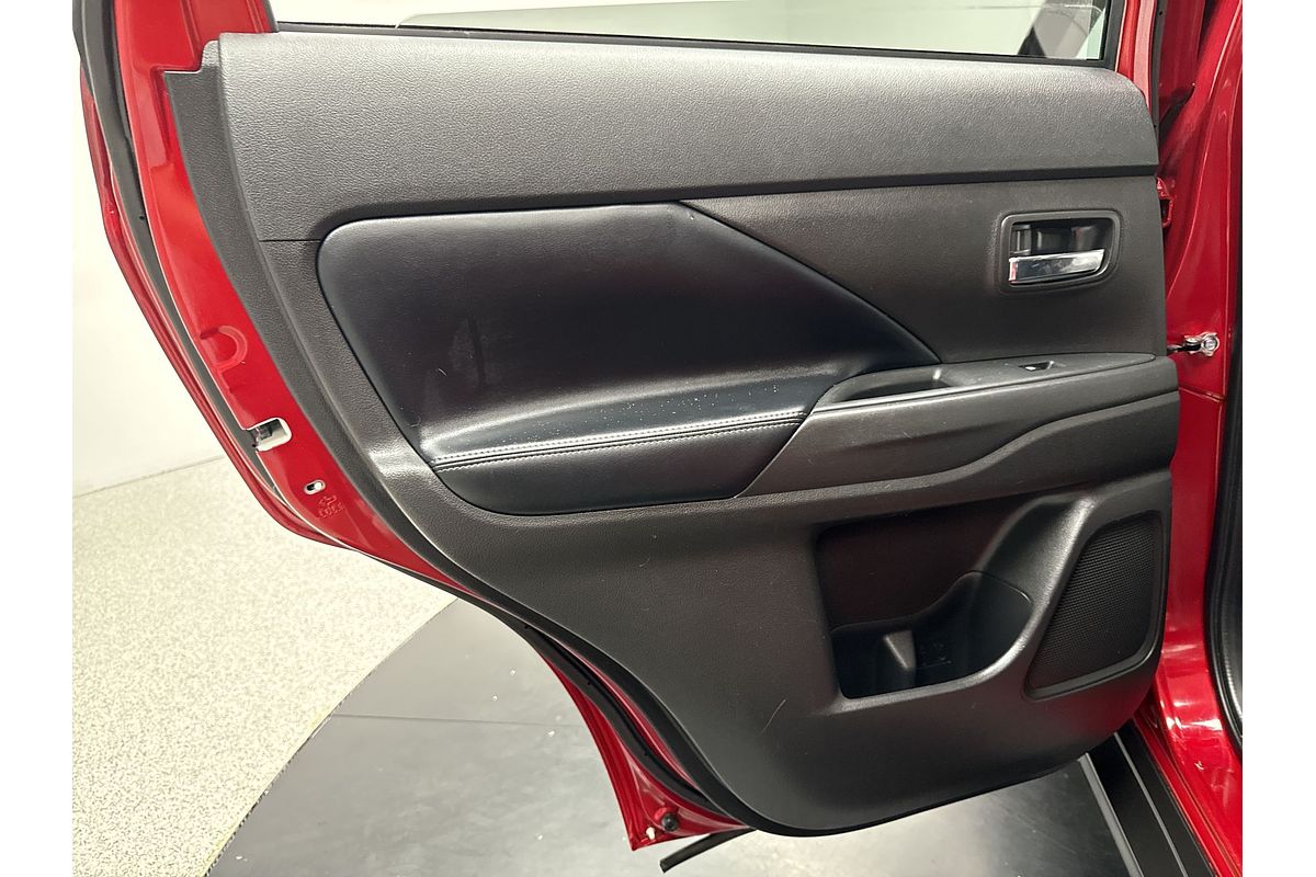 2020 Mitsubishi Outlander LS ZL
