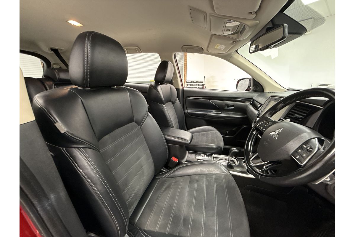 2020 Mitsubishi Outlander LS ZL