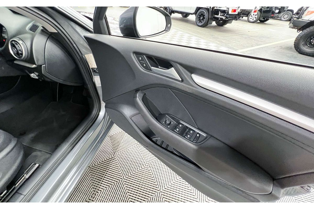 2015 Audi A3 Attraction 8V