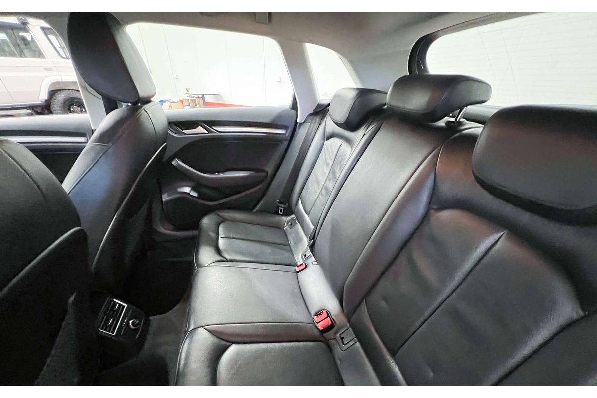 2015 Audi A3 Attraction 8V