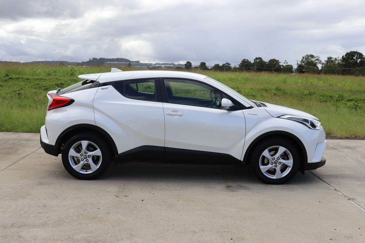 2018 Toyota C-HR NGX10R