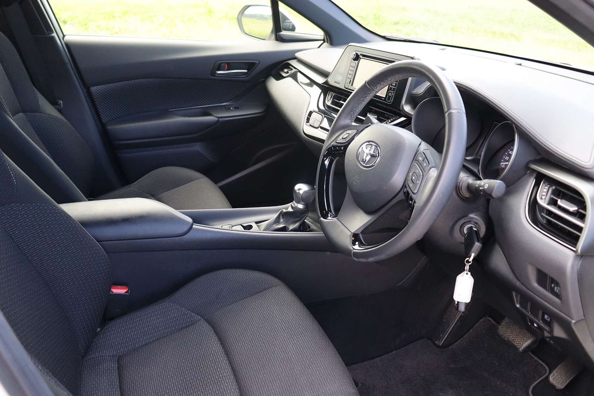 2018 Toyota C-HR NGX10R