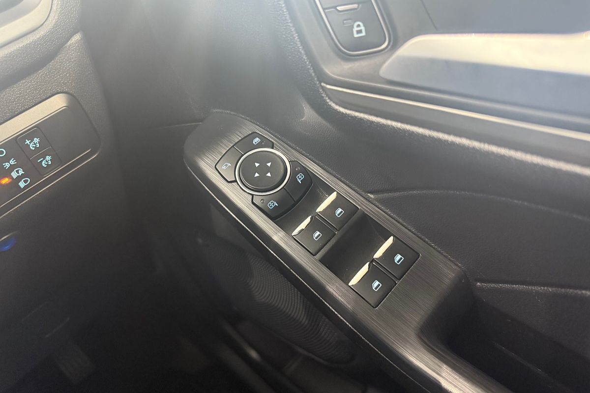 2022 Ford Escape ZH