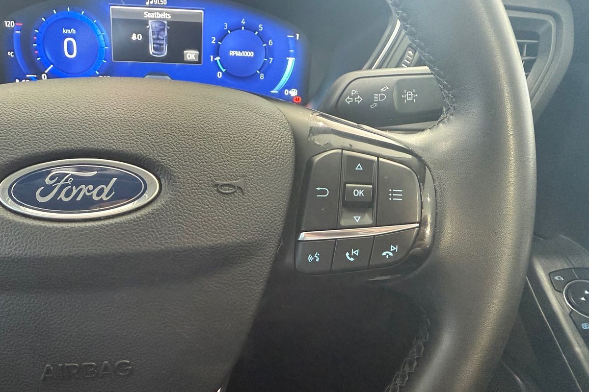2022 Ford Escape ZH