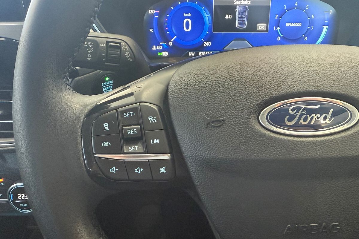 2022 Ford Escape ZH