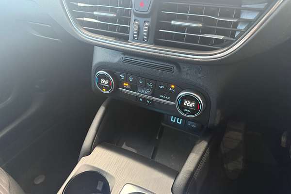 2022 Ford Escape ZH