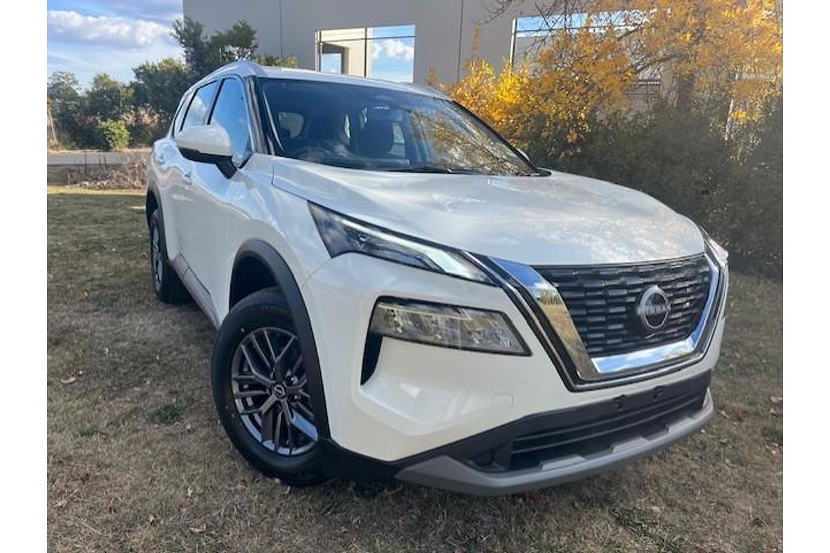 2025 Nissan X-TRAIL ST T33