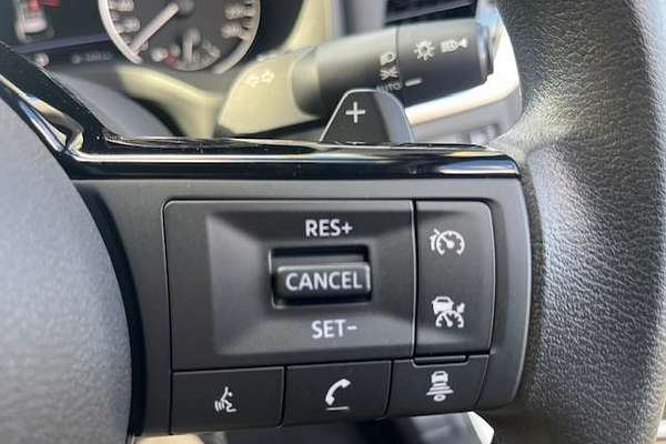 2025 Nissan X-TRAIL ST T33