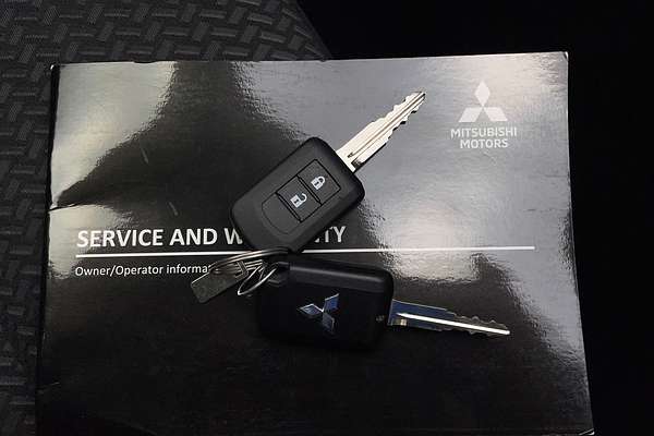 2023 Mitsubishi Eclipse Cross ES YB
