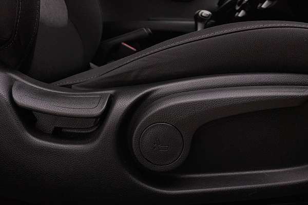 2023 Kia Stonic S YB
