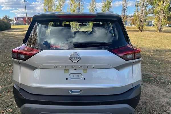 2025 Nissan X-TRAIL ST T33