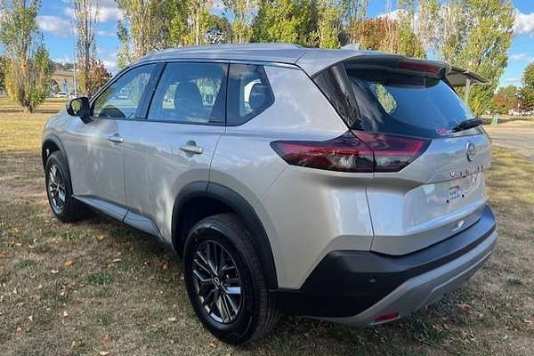 2025 Nissan X-TRAIL ST T33