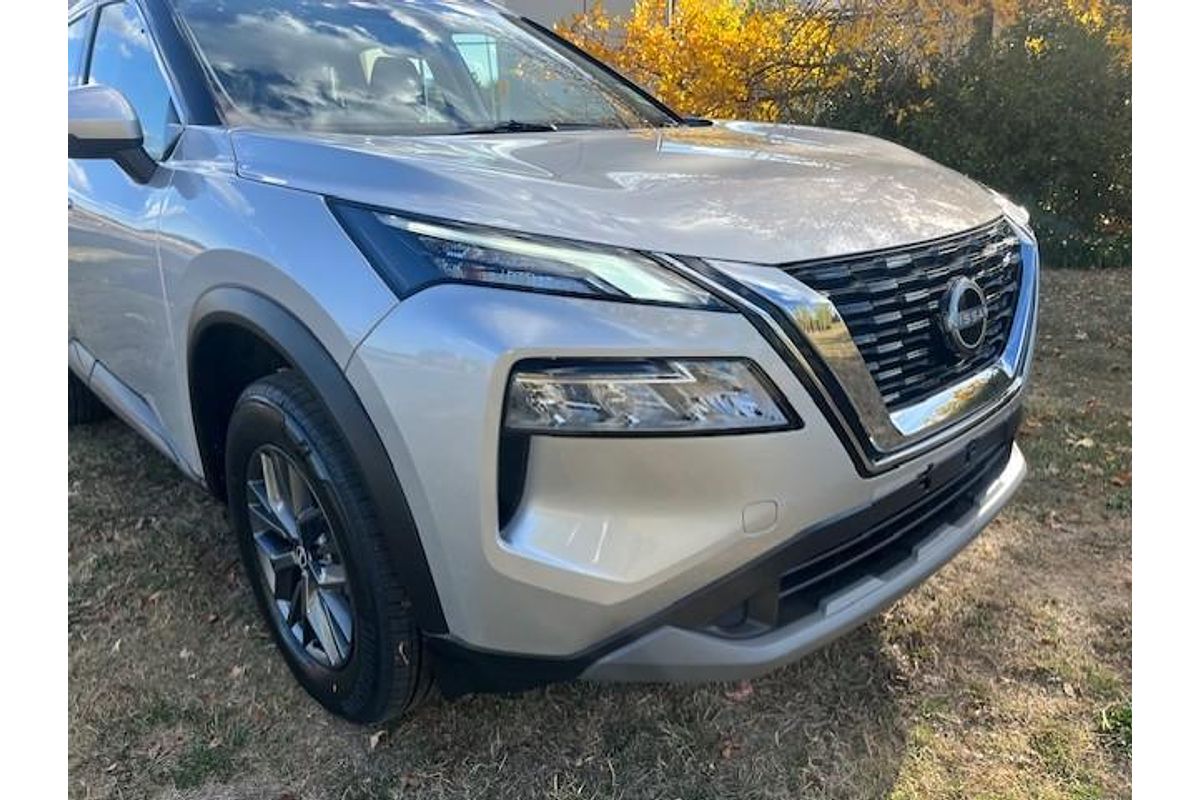 2025 Nissan X-TRAIL ST T33